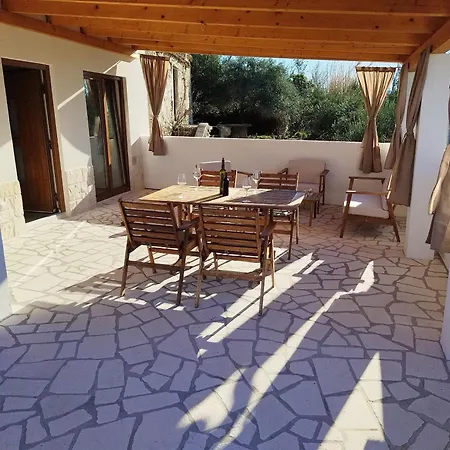 Dom wakacyjny House Stipe Lopar