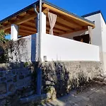 Nyaraló House Stipe